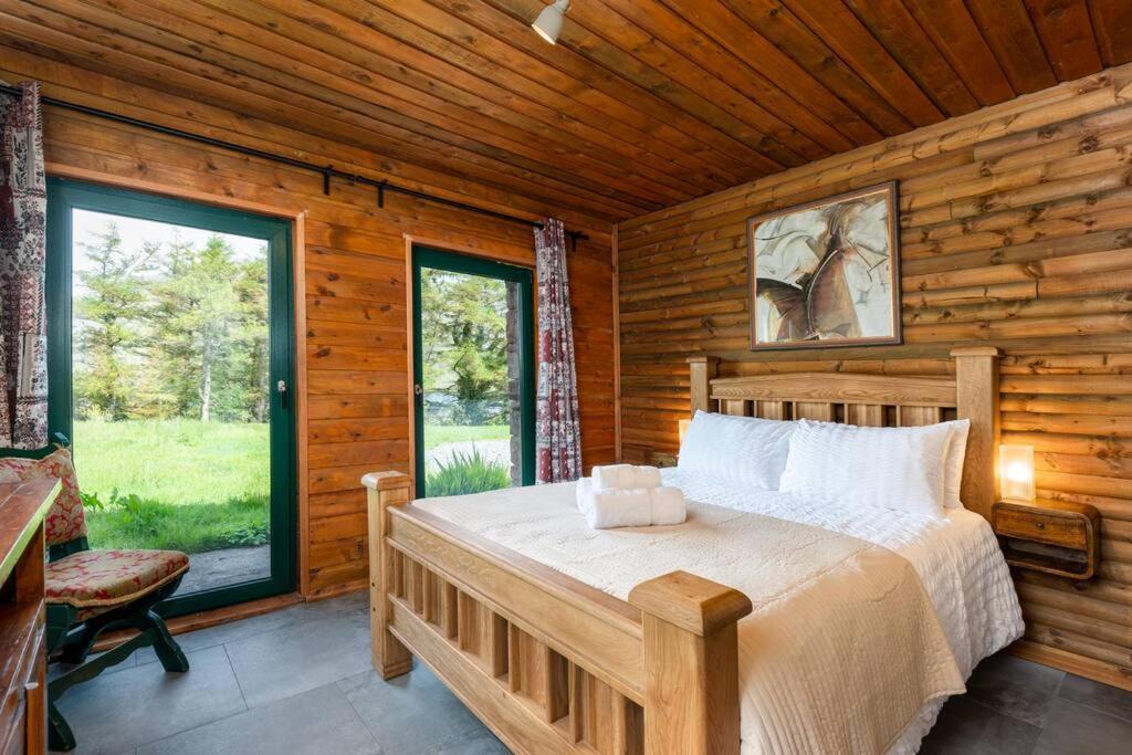 Heather Lodge With Sea And Mountain Views Leenaun Dış mekan fotoğraf